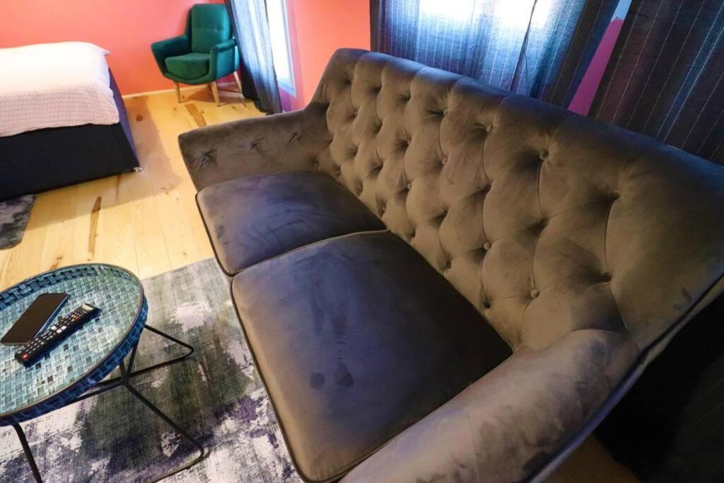 Room Emma,Between Bus And Train Station,Netflix,Speed Wi-Fi Zagreb Exterior photo