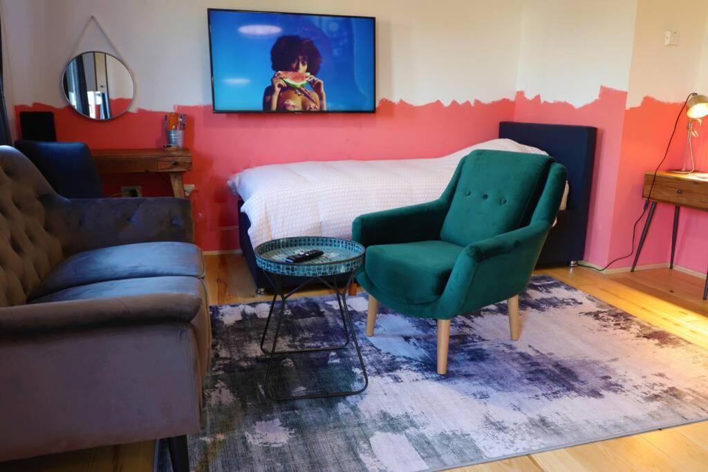 Room Emma,Between Bus And Train Station,Netflix,Speed Wi-Fi Zagreb Exterior photo