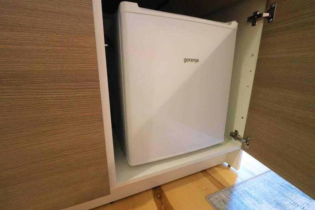 Room Emma,Between Bus And Train Station,Netflix,Speed Wi-Fi Zagreb Exterior photo