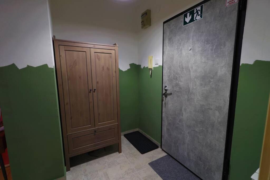 Room Emma,Between Bus And Train Station,Netflix,Speed Wi-Fi Zagreb Exterior photo